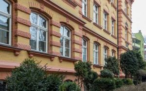 Oczyszczona elewacja Szkoły Podstawowej nr 4 (6)