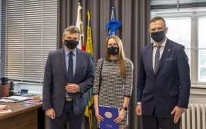 Prezydent pogratulował młodej bytomiance sukcesów w karate (5)