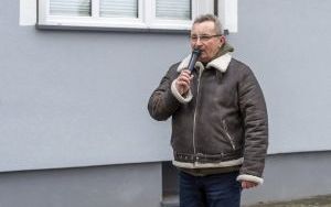 Odsłonięcie tablicy upamiętniającej ks. Jana Frenzla (5)