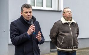 Odsłonięcie tablicy upamiętniającej ks. Jana Frenzla (7)