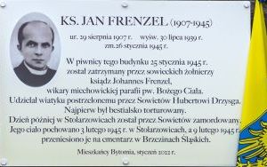Odsłonięcie tablicy upamiętniającej ks. Jana Frenzla (10)