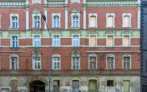 Rewitalizacja Śródmieścia trwa - siedem kamienic przy ul. Piłsudskiego i Kwietniewskiego przejdzie modernizację (1)