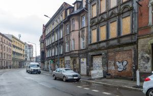 Rewitalizacja Śródmieścia trwa - siedem kamienic przy ul. Piłsudskiego i Kwietniewskiego przejdzie modernizację (3)