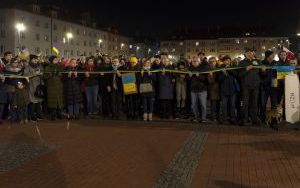 Manifestacja w geście solidarności z Ukrainą  (8)
