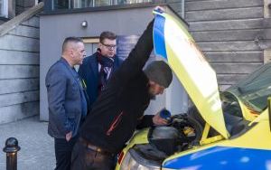 Ambulans zakupiony dla Drohobycza już w drodze na polsko-ukraińską granicę (5)