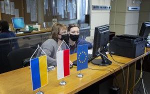 W Urzędzie Miejskim w Bytomiu rozpoczął działalność punkt przyjęć uchodźców z Ukrainy (2)