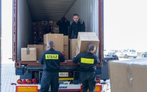 Bytomianka mieszkająca w Niemczech zorganizowała zbiórkę dla Ukraińców. Dziękujemy za dary (4)