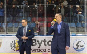 Bytomscy hokeiści pokonując Zagłębie Sosnowiec wywalczyli brąz (13)