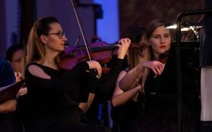 Opera Śląska dla Ukrainy. Kolejny koncert podczas którego zbierano pieniądze, tym razem dla ukraińskich artystów (4)