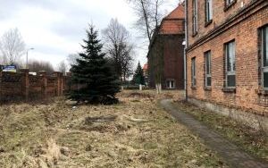 Budynek i wnętrza budynku przed remontem (1)