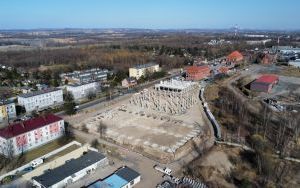 Nowa inwestycja firmy Avenido przy ul. Siemianowickiej w Bytomiu. Trwa budowa trzech hal (2)