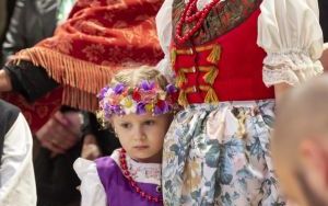  Z koszyczkiem w jakli i kiecce  (10)