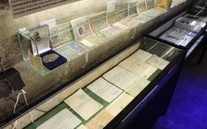 Nowe wystawy i eksponaty czekają na zwiedzających miechowicki schron (7)