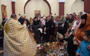 Liturgia wielkanocna dla Ukraińców. Wzięło w niej udział dzisiaj kilkaset osób (6)