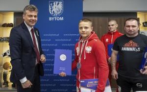Prezydent pogratulował sukcesów bytomskim pięściarzom (5)