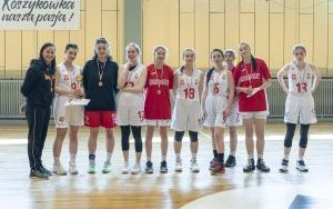 W Wojewódzkiej Licealiadzie w Koszykówce Dziewcząt koszykarski z Bytomia wywalczyły brązowy medal (11)