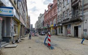 Trwa rewitalizacja ulicy Dworcowej. Co nowego na placu budowy? (4)