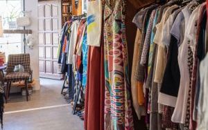 Charity shop ToTutaj (2)
