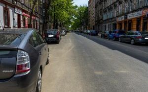 Kolejna inwestycja drogowa dobiega końca. Trwają ostatnie prace na ul. Smolenia  (1)