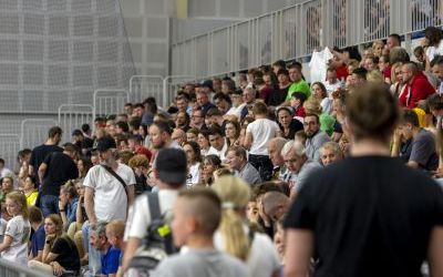 Bytomscy koszykarze o krok od awansu do I ligi. 18 maja pokonali zespół z Katowic 90:77. Do awansu bytomianie potrzebują jeszcze jedno zwycięstwo (10)