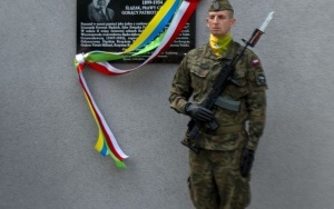 Odsłonięto pamiątkową tablicę upamiętniającą znanego śląskiego działacza Arkadiusza Bożka (1)