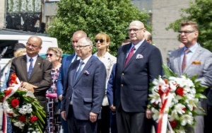 Odsłonięto pamiątkową tablicę upamiętniającą znanego śląskiego działacza Arkadiusza Bożka (2)