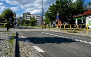 Skrzyżowanie ul. Bławatkowej i Stolarzowickiej dopuszczone do ruchu (3)