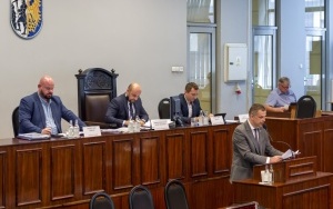 Prezydent Mariusz Wołosz uzyskał wotum zaufania oraz absolutorium (11)