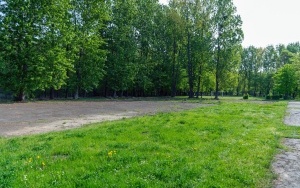 Przy Szkole Podstawowej Specjalnej nr 2 na Osiedlu Arki Bożka powstanie nowe, wielofunkcyjne boisko (2)