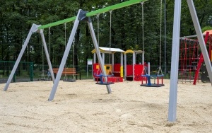 Nowy plac zabaw w Parku Konopnickiej (7)