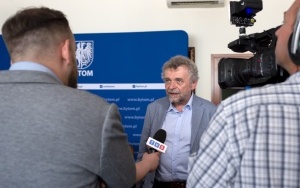 Konferencja prasowa dotycząca wyremontowanego budynku przy ul. Szymanowskiego (5)