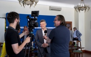 Konferencja prasowa dotycząca wyremontowanego budynku przy ul. Szymanowskiego (6)
