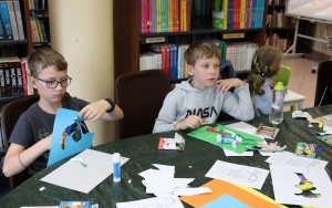 Wakacyjne warsztaty w bibliotece (4)