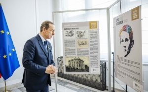 Wystawa poświęcona Brunonowi Schulzowi (9)