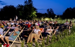 Kino plenerowe w Miechowicach (2)
