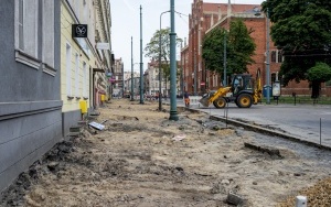  Trwa przebudowa chodnika na ul. Moniuszki (1)