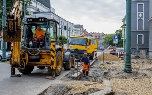 Trwa przebudowa chodnika na ul. Moniuszki (3)