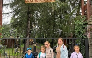 Zakończył się konkurs „Zabierz psa na spacer”. Dzieci odwiedziły Leśne Pogotowie  (1)
