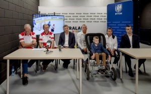Rusza sprzedaż biletów-cegiełek na mecz Artyści kontra TVN24. Na bytomskim lodowisku ponownie zagra plejada gwiazd (6)