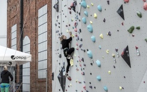 Miłośnicy wspinaczki świętowali pierwszą rocznicę udostępnienia obiektów w Centrum Sportów Wspinaczkowych i Siłowych w Rozbarku (8)