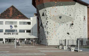 Miłośnicy wspinaczki świętowali pierwszą rocznicę udostępnienia obiektów w Centrum Sportów Wspinaczkowych i Siłowych w Rozbarku (7)