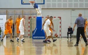 Starcie koszykarskich legend (17)