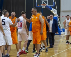 Starcie koszykarskich legend (4)