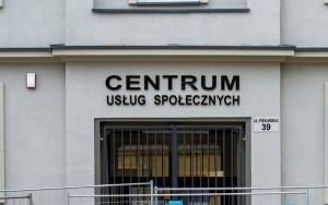 Front budynku Centrum Usług Społecznych po remoncie 