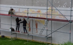 Powstaje mural poświęcony Brunonowi Schulzowi (6)