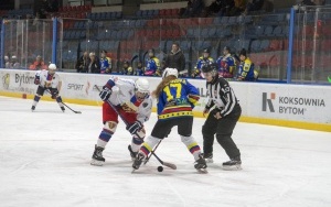 Zwycięstwo bytomskich hokeistek (13)