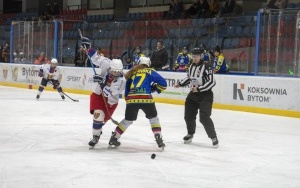 Zwycięstwo bytomskich hokeistek (14)