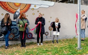 Przy skrzyżowaniu ulic Witczaka i Musialika powstał barwny mural mozaikowy (14)