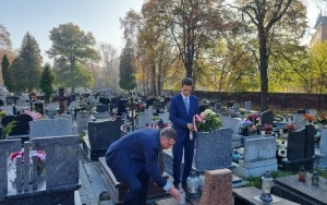Pamiętają o tych, którzy odeszli (6)