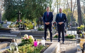 Pamiętają o tych, którzy odeszli (4)